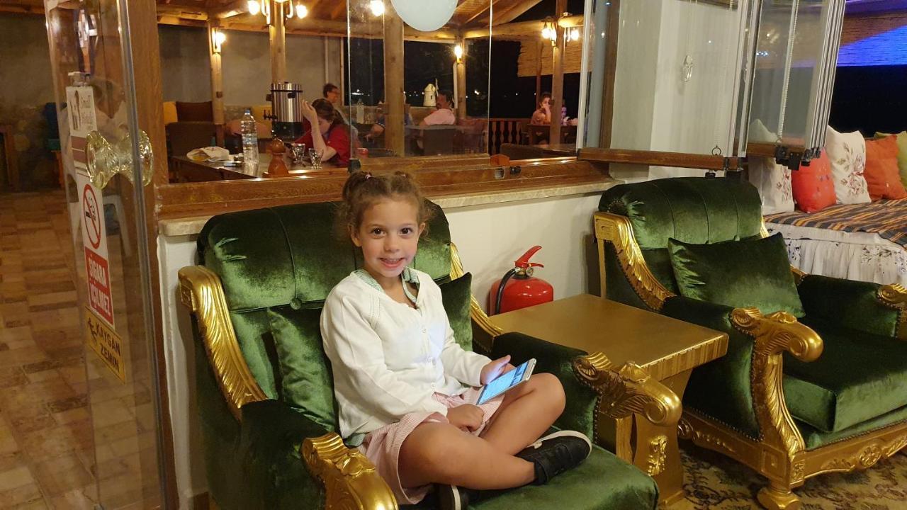 Sokakagzi Assos Nazan Motel Restoran Beach מראה חיצוני תמונה