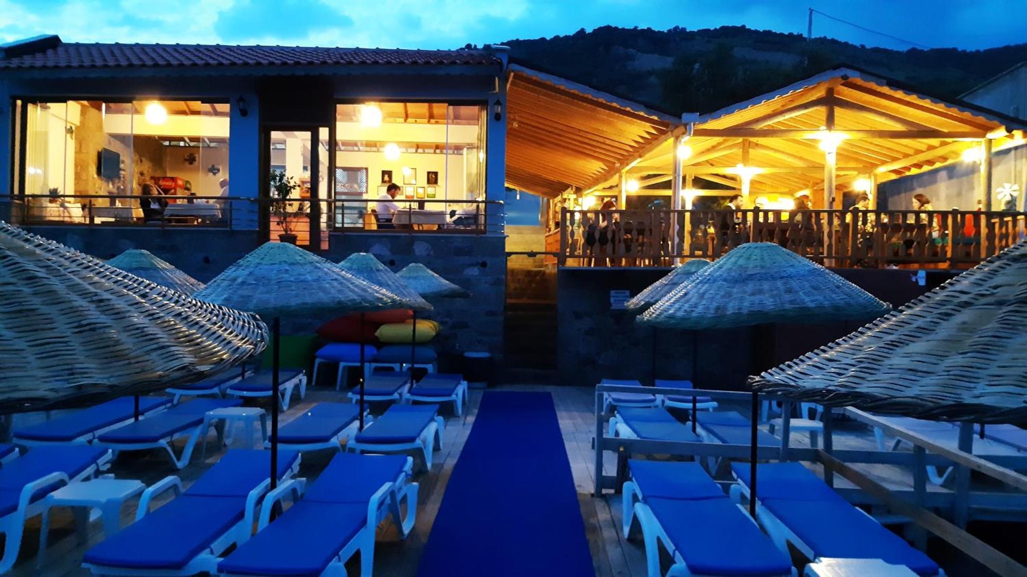 Sokakagzi Assos Nazan Motel Restoran Beach מראה חיצוני תמונה