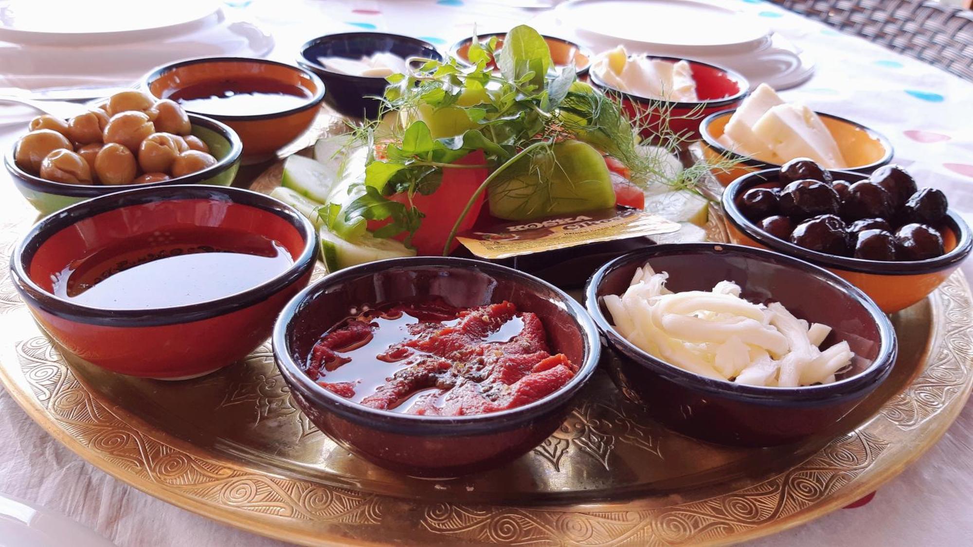 Sokakagzi Assos Nazan Motel Restoran Beach מראה חיצוני תמונה