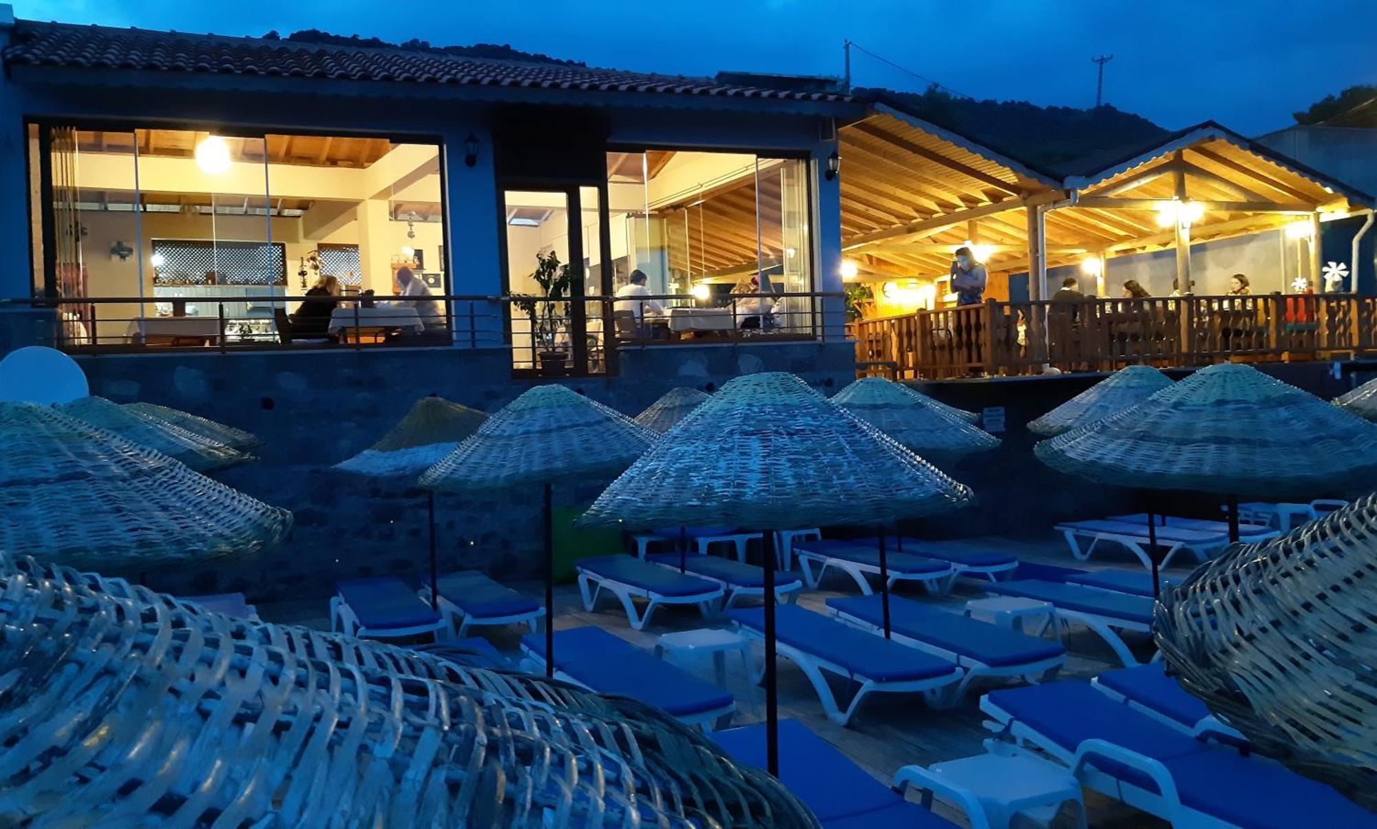 Sokakagzi Assos Nazan Motel Restoran Beach מראה חיצוני תמונה