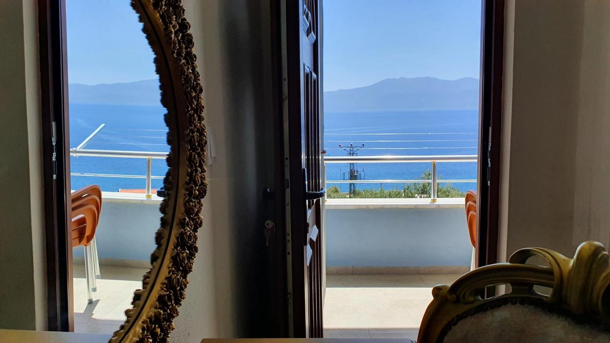 Sokakagzi Assos Nazan Motel Restoran Beach חדר תמונה